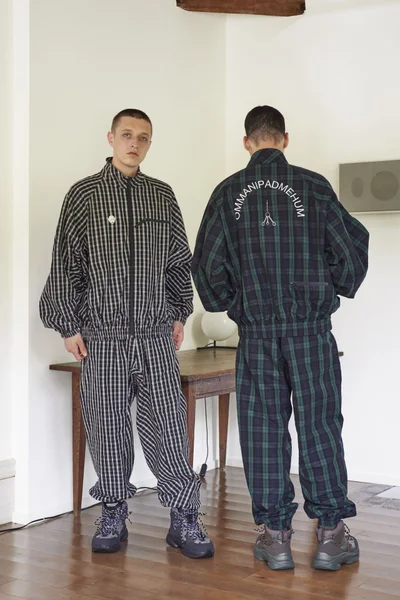 Look 30